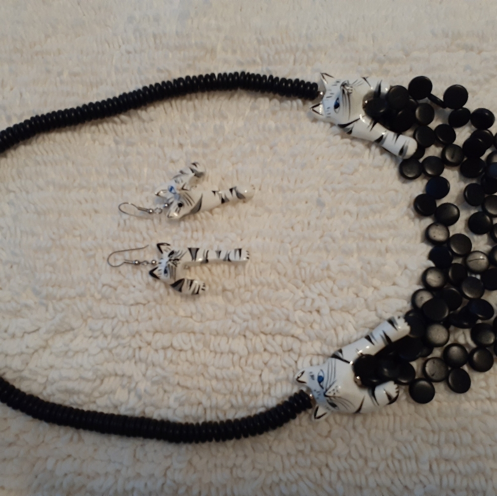 Cat wire hanging earrings and matching necklace